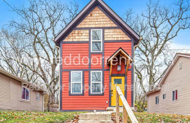 Photo of 1619 N Tacoma Ave