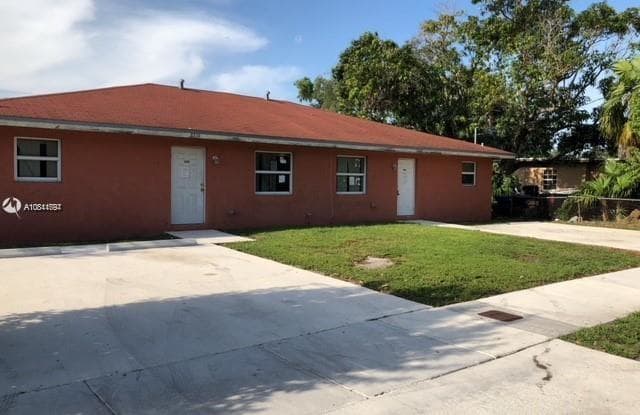 2229 NW 98th St - 2229 Northwest 98th Street, West Little River, FL 33147