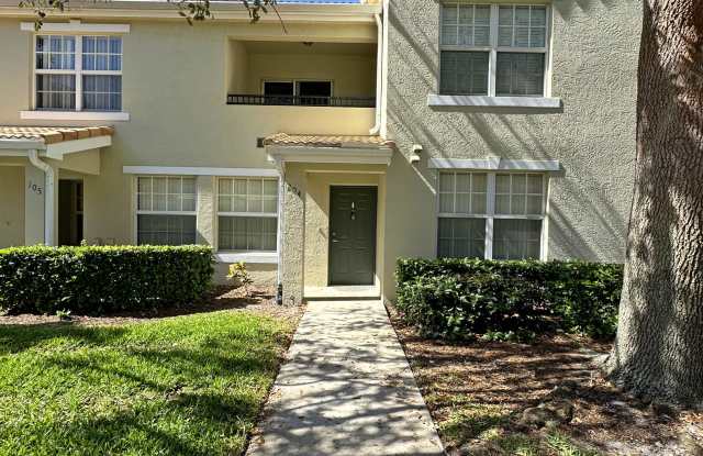 140 SW Peacock Blvd., Apt 204 - 21-204