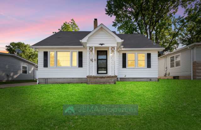 Photo of 503 East 8th Street