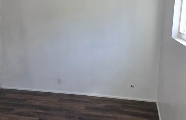 Photo of 928 W Angeleno