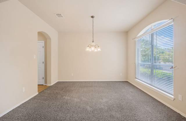 Stylish 3-Bedroom, 2.5-Bath Home in Prime Lakeway Location