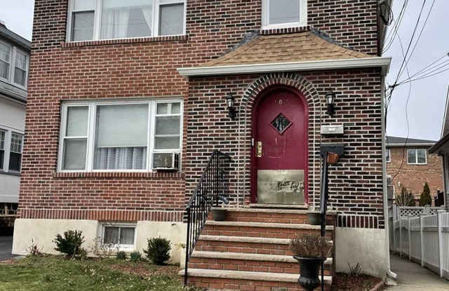 707 Hillside Avenue