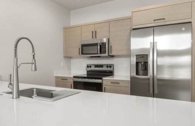 Photo of 4621 King Ave W