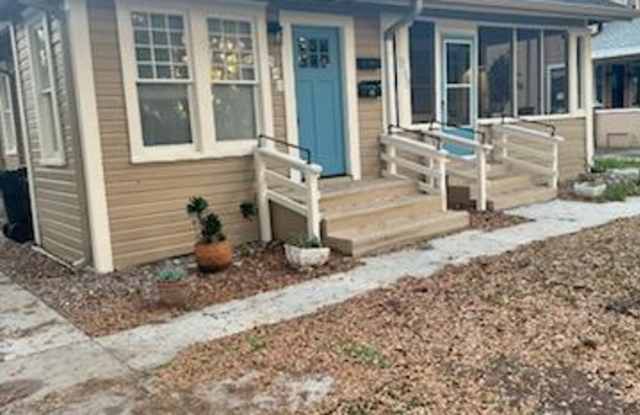 Photo of 541 Margaret Court