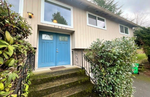 9286 SW 3rd Ave - 9286 Southwest 3rd Avenue, Portland, OR 97219