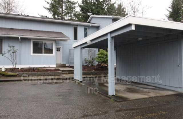 12313 NE 150th Ct - 12313 Northeast 150th Court, Kirkland, WA 98034