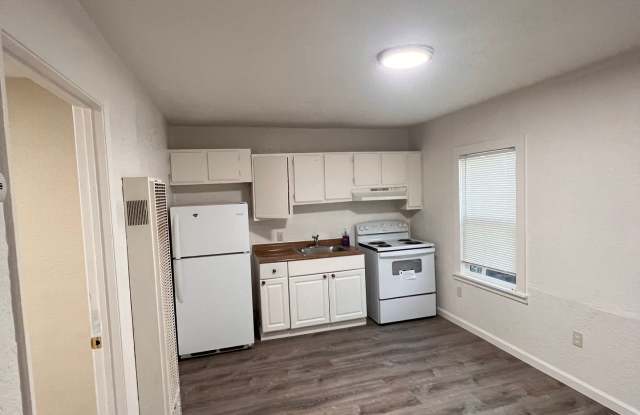 One Bedroom Cottage - Bay Point CA