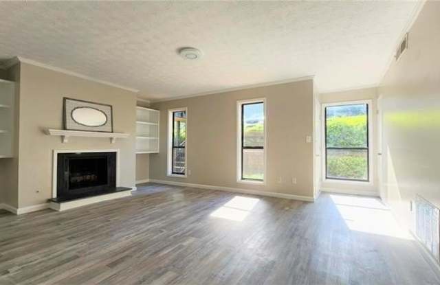 401 Park Ridge Circle