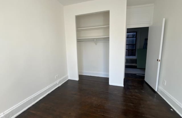 1427 York Ave