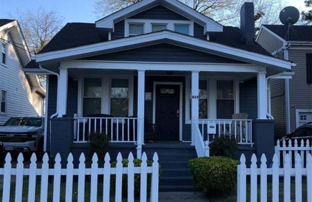 825 W 27th Street