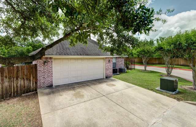 Photo of AUGUST PRE-LEASE! 3/3 Close to Campus - Across the Street from the Bus Stop!