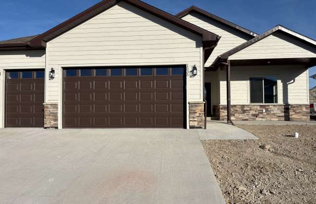 1535 Magpie Gulch Street