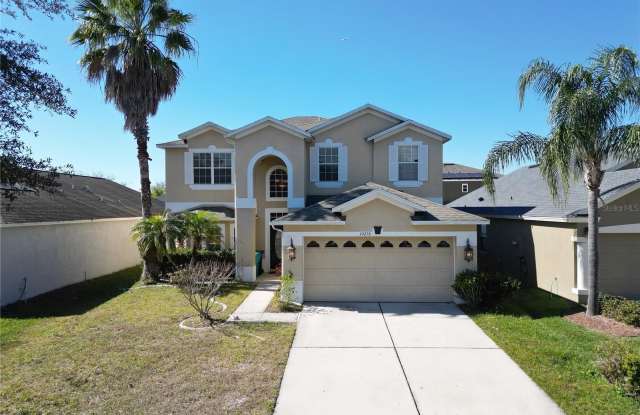 10216 OAK CREST ROAD