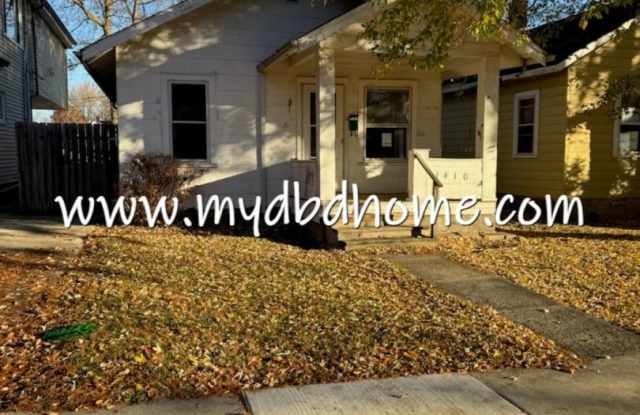 Photo of 1410 W 4th St