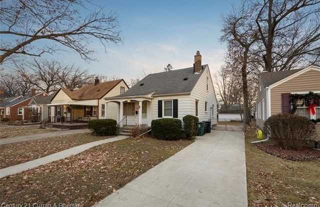 1525 Cherokee Avenue