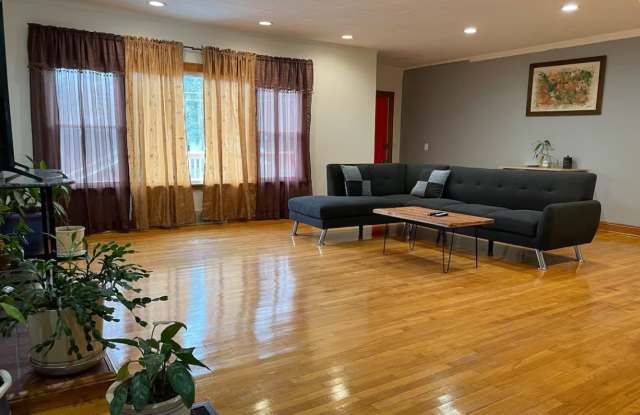 Photo of 170 White Street