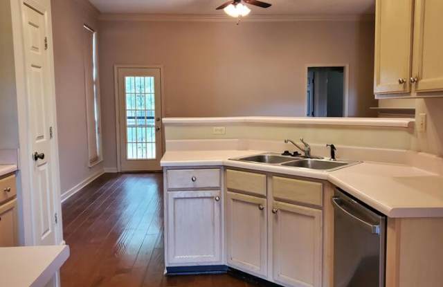 8619 Brer Rabbit Cove