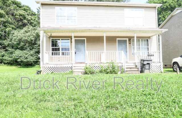 1109-A East End St.
