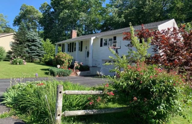 63 Hillside Dr - 63 Hillside Drive, Worcester County, MA 01545