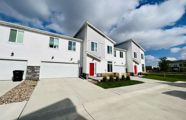 327 Northeast Otter Drive