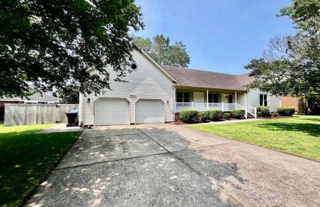 Photo of 4 bedroom ranch in the desirable Bellamy Woods neighborhood