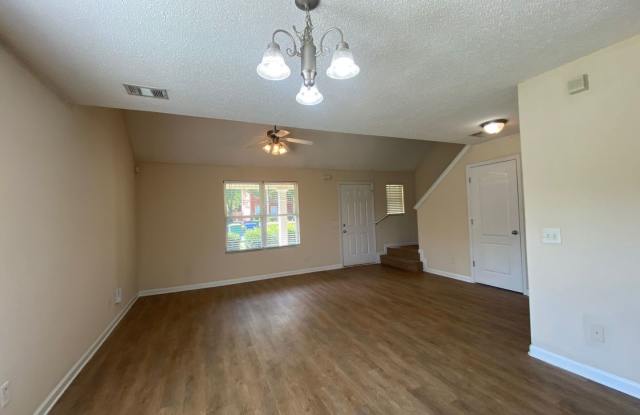 AVAILABLE FOR IMMEDIATE MOVE IN! ROOMMATE MATCHING ONLY