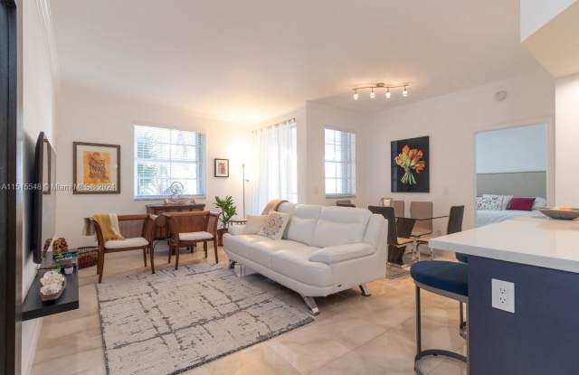 Photo of 3165 Northeast 184th Street