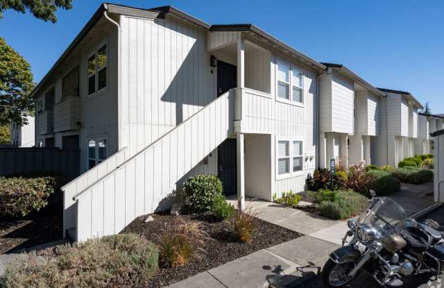 Sonoma Court Townhomes