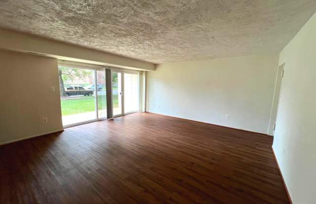 7613 FONTAINEBLEAU Drive unit: 2102