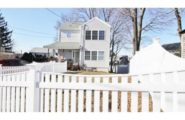 31 Seaway Road - 31 Seaway Road, Quincy, MA 02171