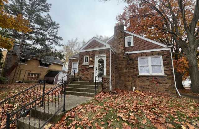 Photo of Spacious 3 bedroom 2 bath!