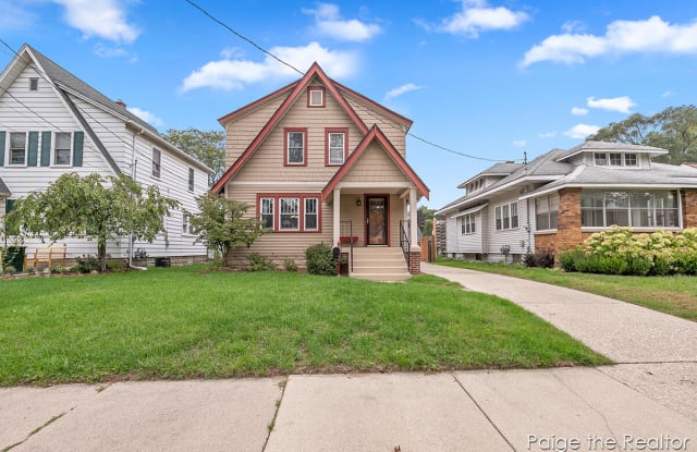 657 Deming Street SE - 657 Deming Street Southeast, Grand Rapids, MI 49507