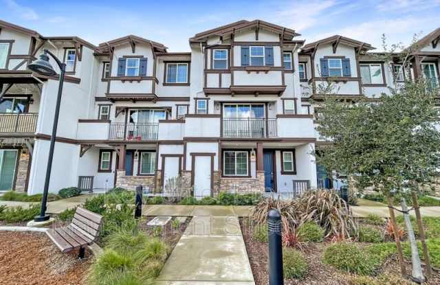 15620 Santorini Lane