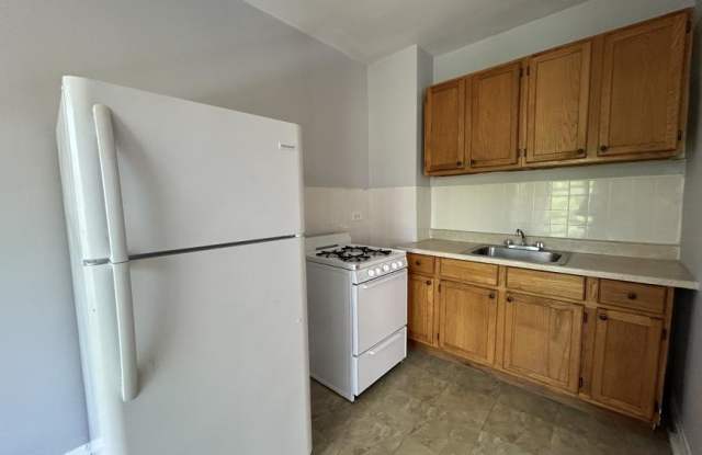 6948 N Ashland