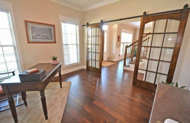 181 Roanoke Station Circle