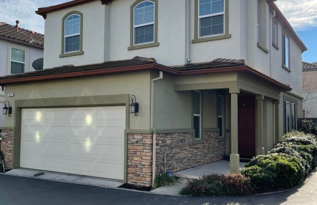 337 Bonarda Ct - 337 Bonarda Court, Vacaville, CA 95687