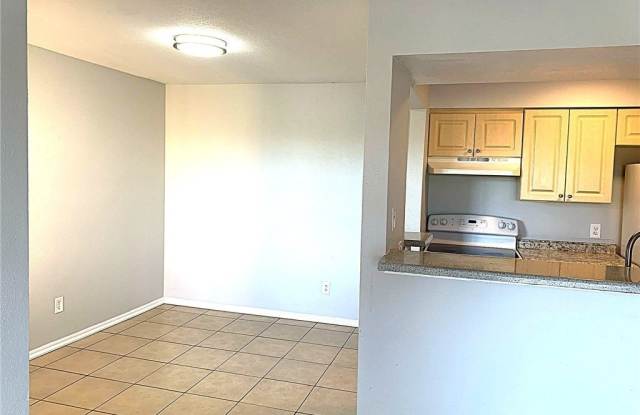 2929 Winkler Avenue unit: 1018