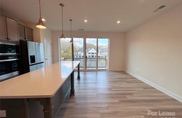 2118 Magnolia Blossom Way