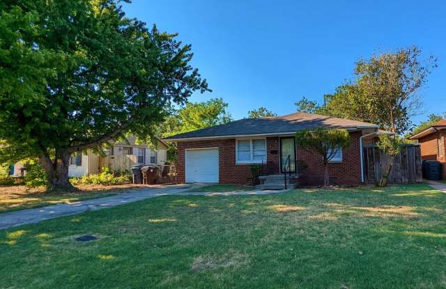 Furnished Corporate 2 Bed 1 Bath 1 Car Garage-The Village OKC