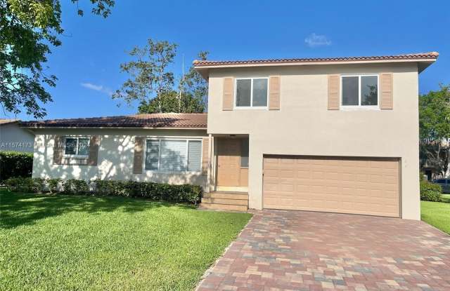 2430 NW 116th Ter