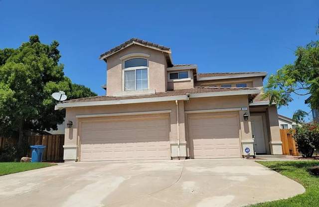 Spacious 4 Bed 3 Bath Home with a Pool!