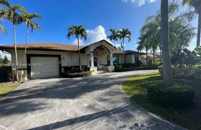 10375 SW 111th St - 10375 Southwest 111th Street, Kendall, FL 33176