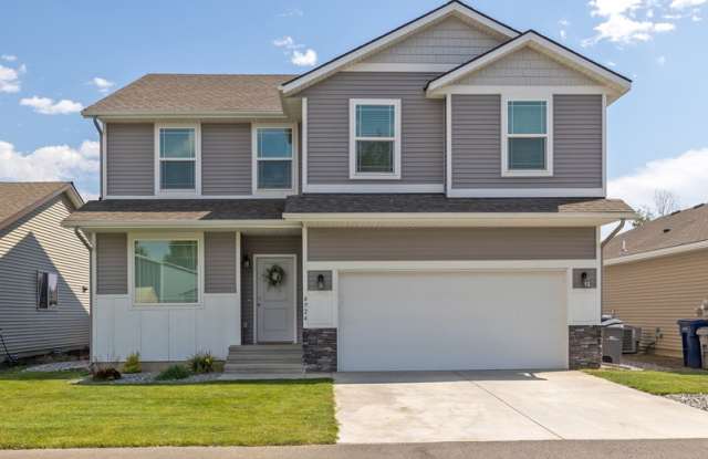 4924 North Ellen Lane
