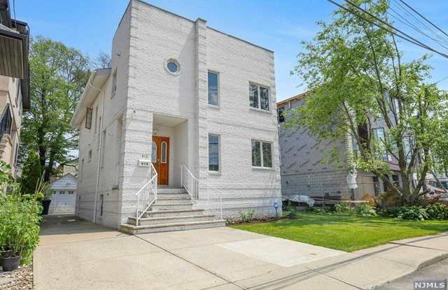 810 Jassamine Way