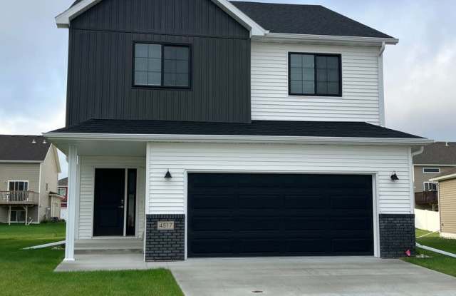 Photo of New 3 Bedroom/3 Bathroom House