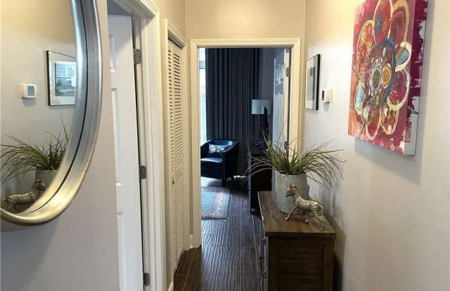 Photo of 2479 Peachtree Road NE