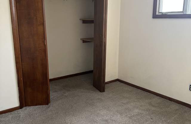 311 North Walnut StreetApartment 2