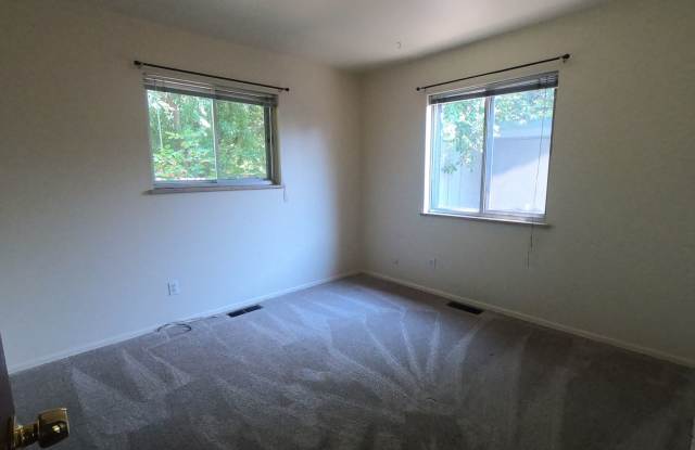 Craftsman duplex with covered parking!