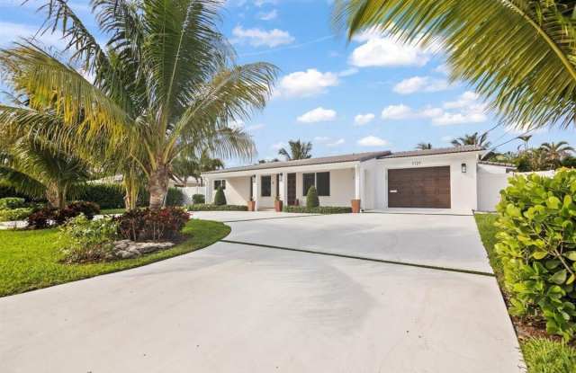 1121 SE 14th Terrace